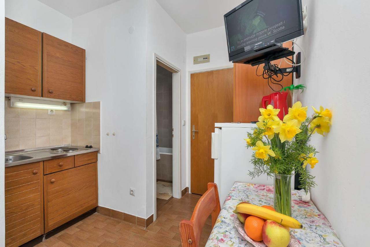 Villa Lemar Baska Voda Exterior photo